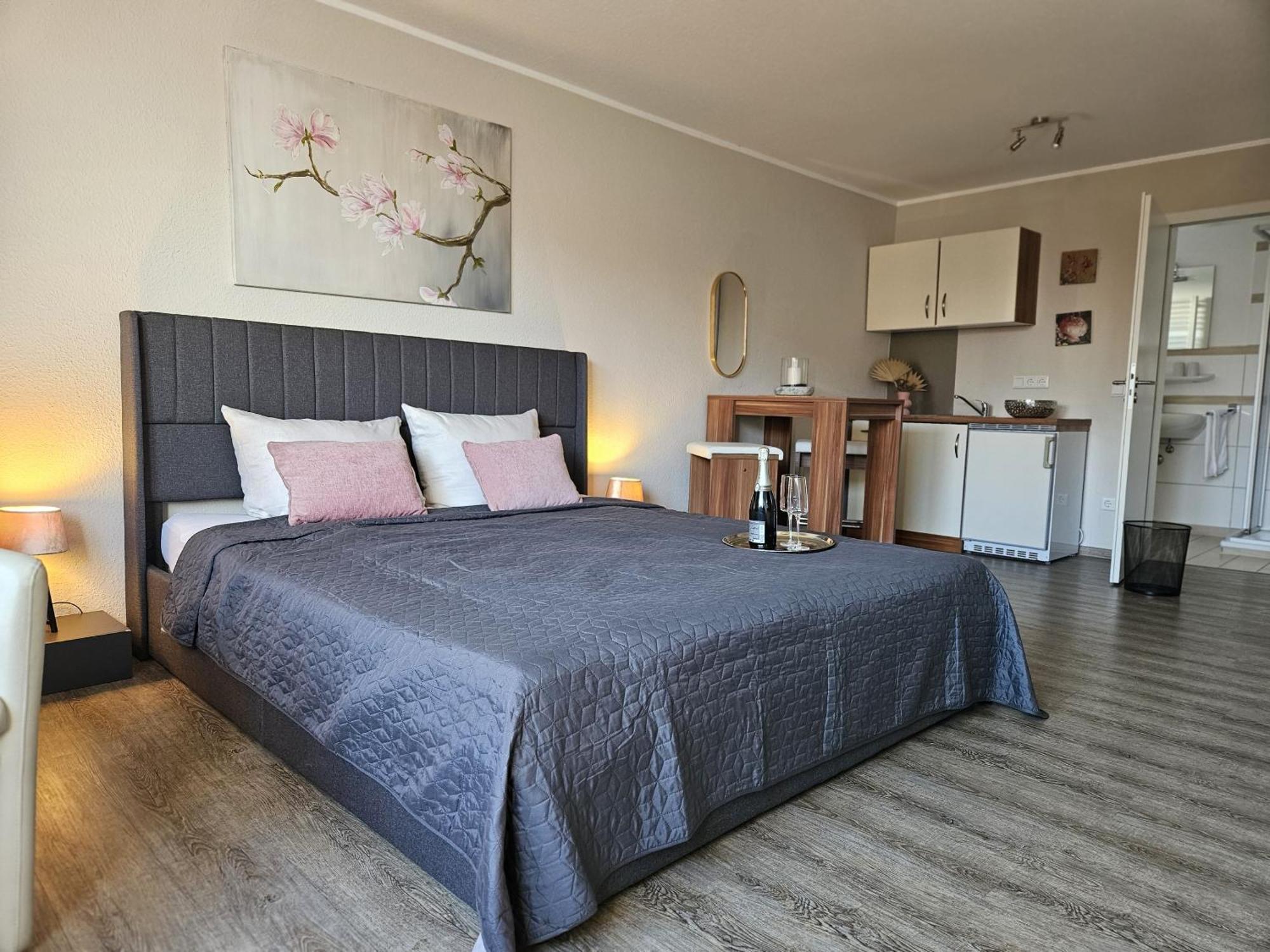 N Hotel Нотулн Екстериор снимка