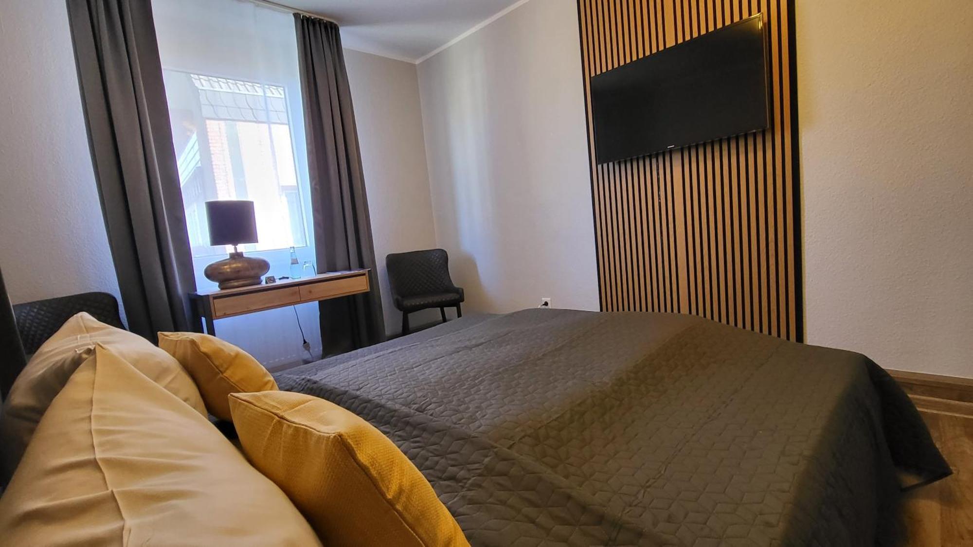 N Hotel Нотулн Стая снимка